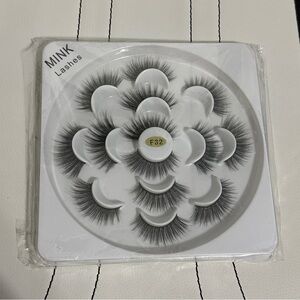 Mink Lashes Sets of 7 in Black